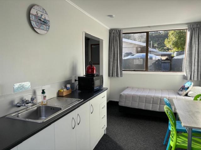 Kiwi Cabins Tapu Εξωτερικό φωτογραφία